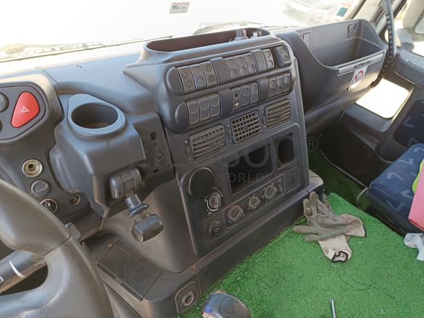 Iveco AD 260T41 · Ano 2008