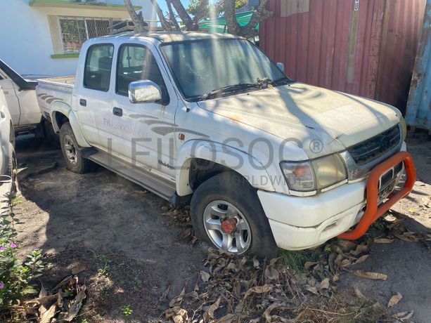 Toyota Hilux 4x4