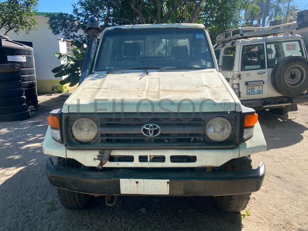 Toyota Land Cruiser 4x4