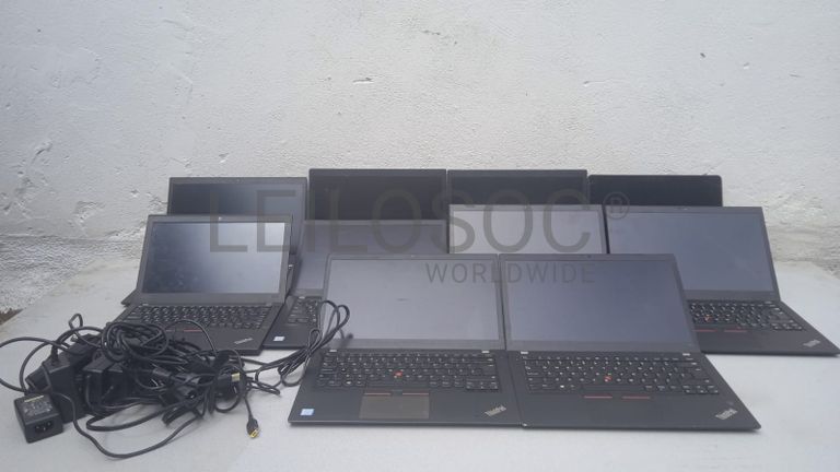 Portáteis Lenovo e carregadores