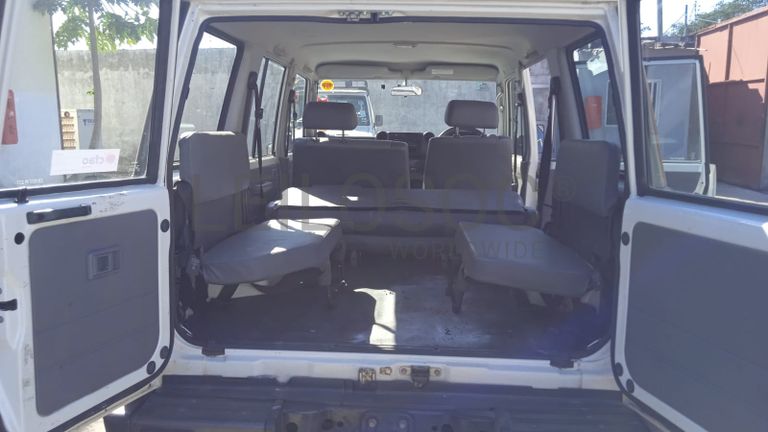 Toyota Land Cruiser · Ano 2016