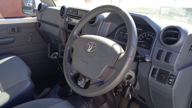 Toyota Land Cruiser · Ano 2016