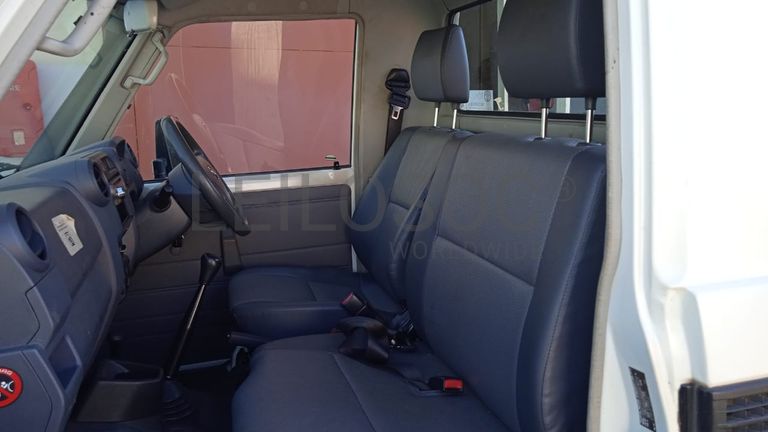 Toyota Land Cruiser · Ano 2015