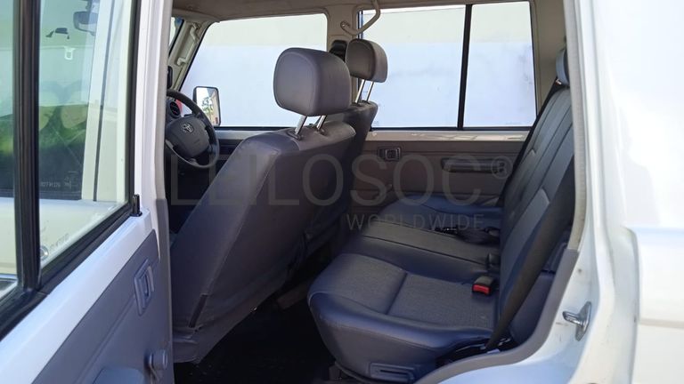 Toyota Land Cruiser · Ano 2016