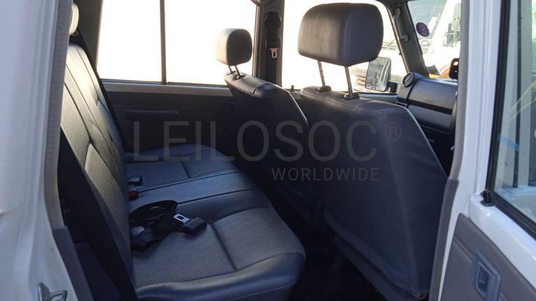 Toyota Land Cruiser · Ano 2016