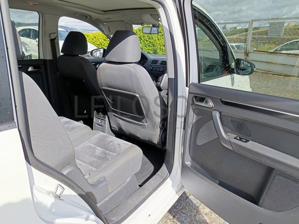 Volkswagen Touran 2.0 TDI · Ano 2012