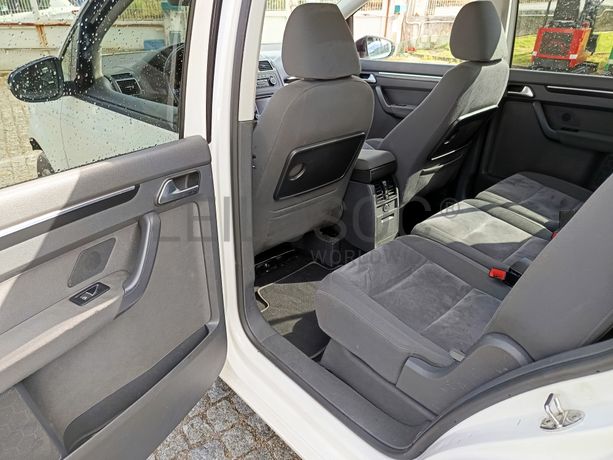 Volkswagen Touran 2.0 TDI · Ano 2012