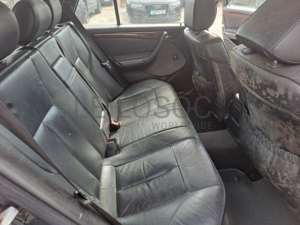 Mercedes-Benz C220 CDI · Ano 2000