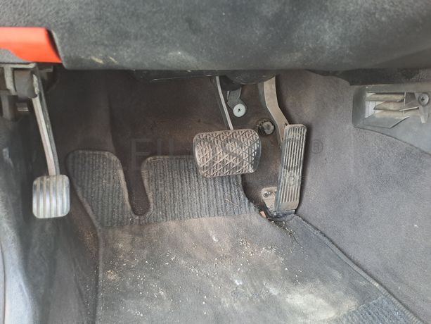 Mercedes-Benz C220 CDI · Ano 2000