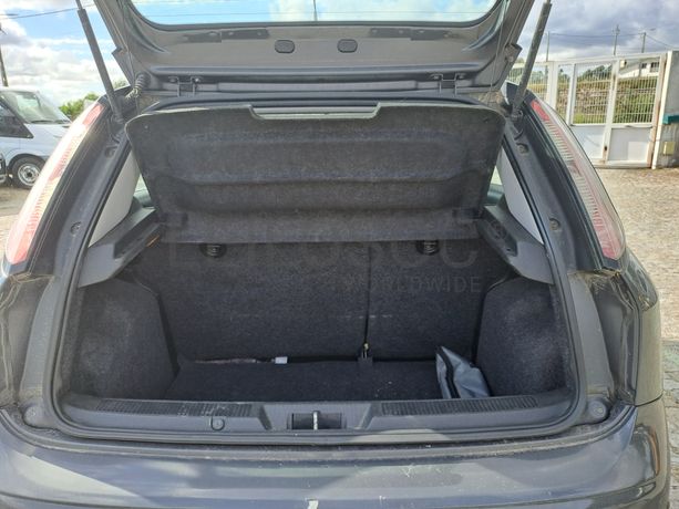 Fiat Punto · Ano 2013