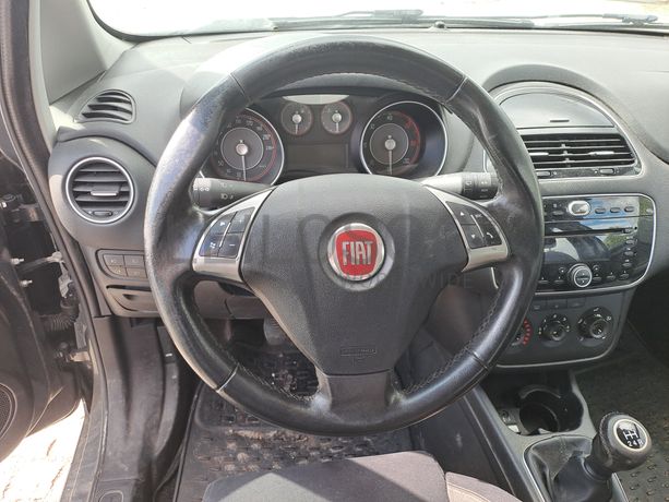 Fiat Punto · Ano 2013