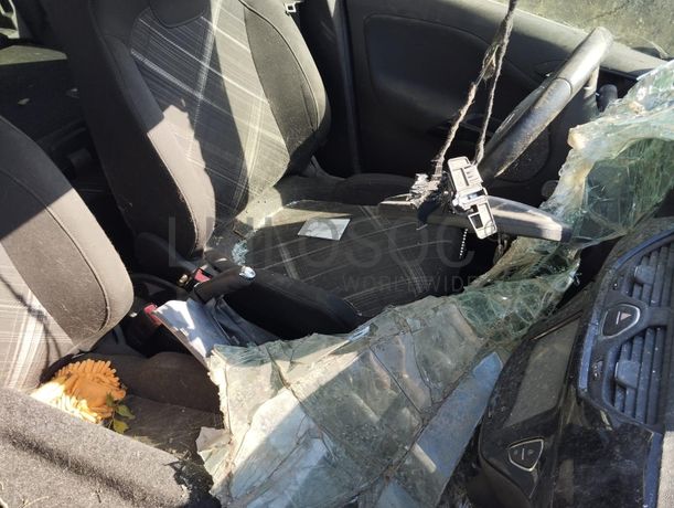 Opel Corsa · Ano 2015