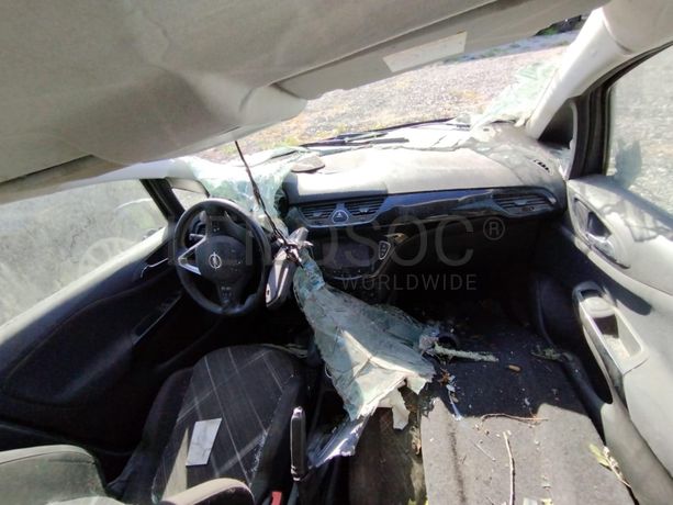 Opel Corsa · Ano 2015