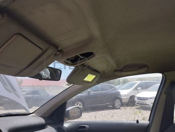 Peugeot 206 · Ano 2003