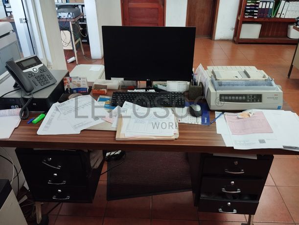 Equipamento de Escritório