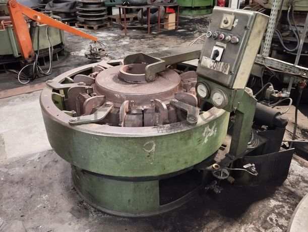 Prensa de Vulcanização de Pneus