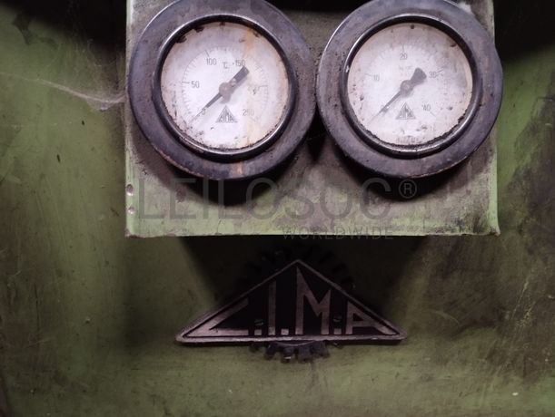 Prensa de Vulcanização de Pneus