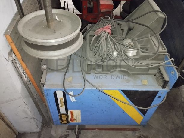 Equipamento de Calibragem · Equipamento de Rodar Pneus · Bancada Giratória · Mesa de Montagem