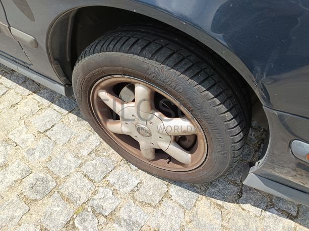 Volvo V40 · Ano 1998