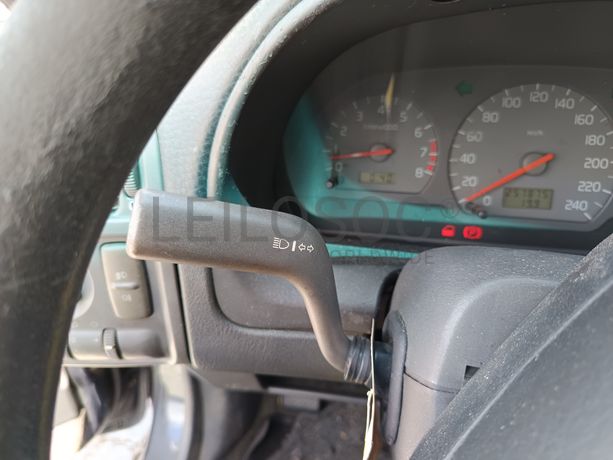 Volvo V40 · Ano 1998