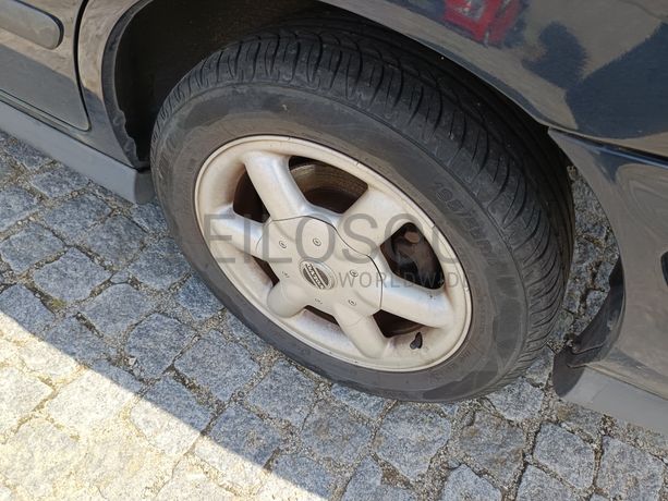 Volvo V40 · Ano 1998