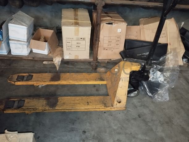 Moldes · Porta paletes· Diversos