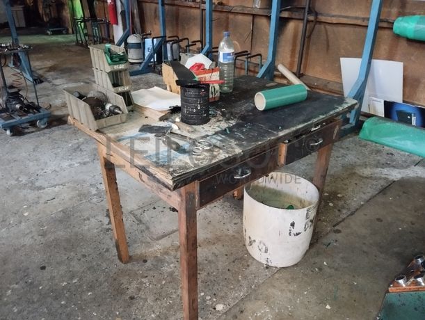 Moldes · Porta paletes· Diversos