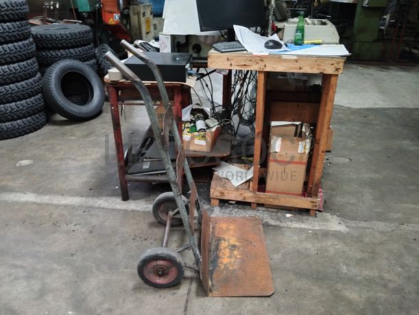 Moldes · Porta paletes· Diversos