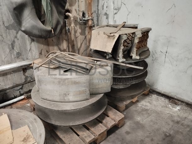 Moldes · Porta paletes· Diversos