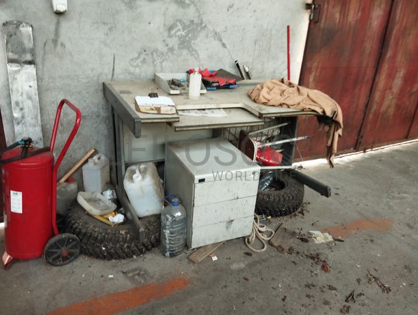 Moldes · Porta paletes· Diversos