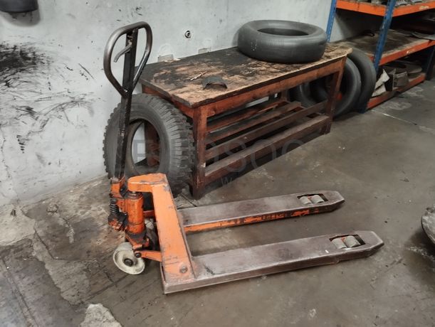 Moldes · Porta paletes· Diversos