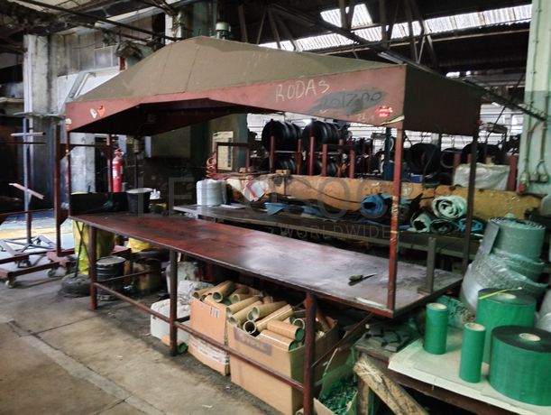 Moldes · Porta paletes· Diversos