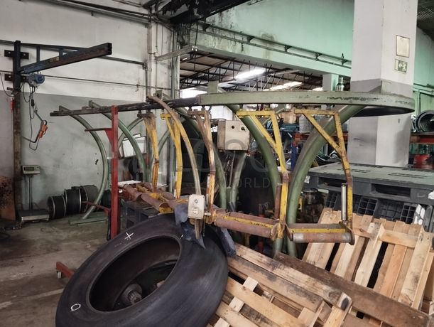 Moldes · Porta paletes· Diversos