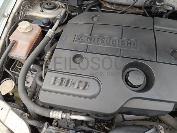 Mitsubishi Spacestar · Ano 2002