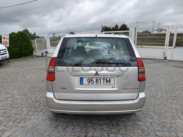 Mitsubishi Spacestar · Ano 2002