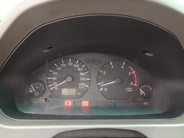 Mitsubishi Spacestar · Ano 2002