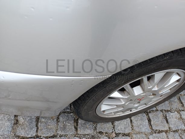 Mitsubishi Spacestar · Ano 2002