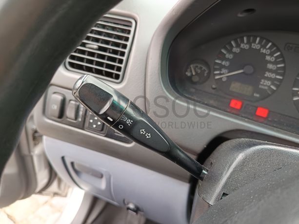 Mitsubishi Spacestar · Ano 2002