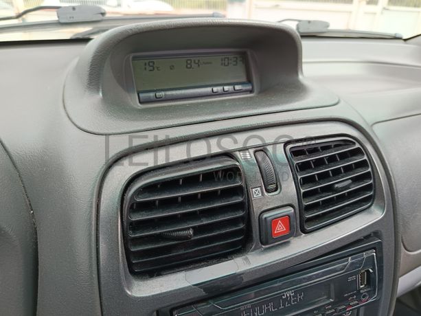 Mitsubishi Spacestar · Ano 2002