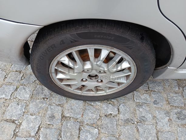 Mitsubishi Spacestar · Ano 2002