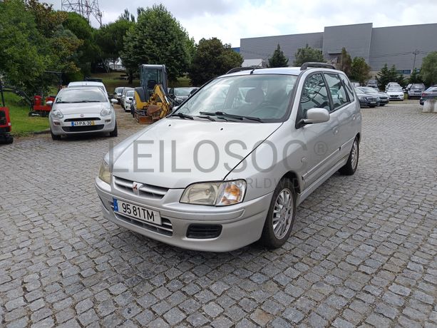 Mitsubishi Spacestar · Ano 2002
