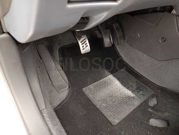 Mitsubishi Spacestar · Ano 2002