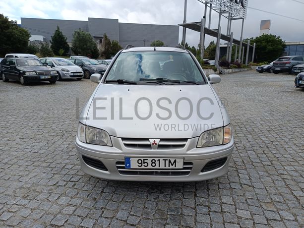 Mitsubishi Spacestar · Ano 2002