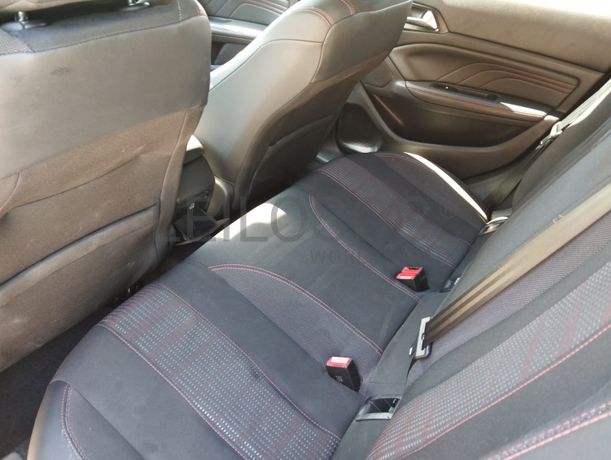 Peugeot 308 · Ano 2020