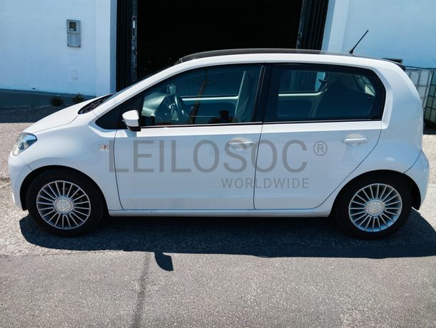 Volkswagen UP · Ano 2016