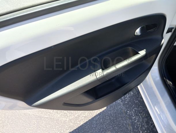 Volkswagen UP · Ano 2016