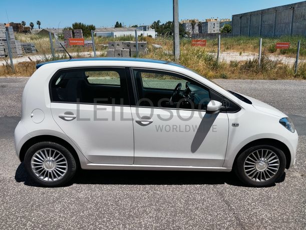Volkswagen UP · Ano 2016