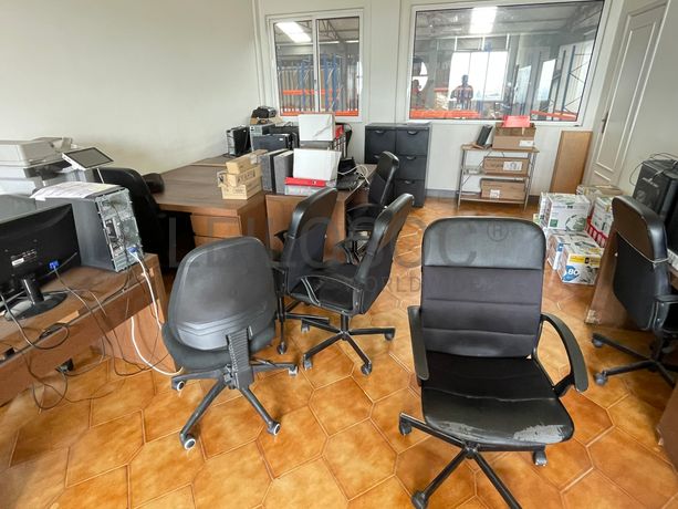 Equipamento de Escritório · Diversos