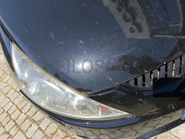 Mitsubishi Grandis 2.0 DI-D · 7 Lugares