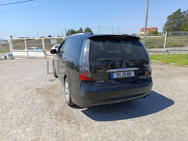 Mitsubishi Grandis 2.0 DI-D · 7 Lugares